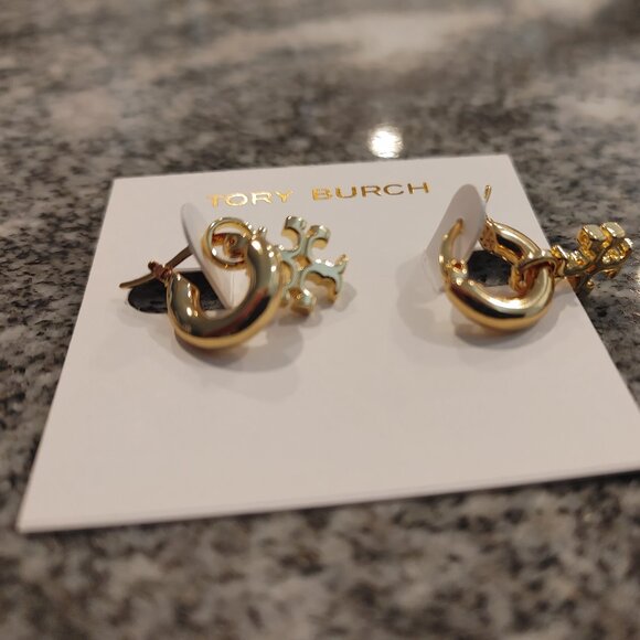 Tory Burch Double T Earrings, come on card. - Picture 8 of 15